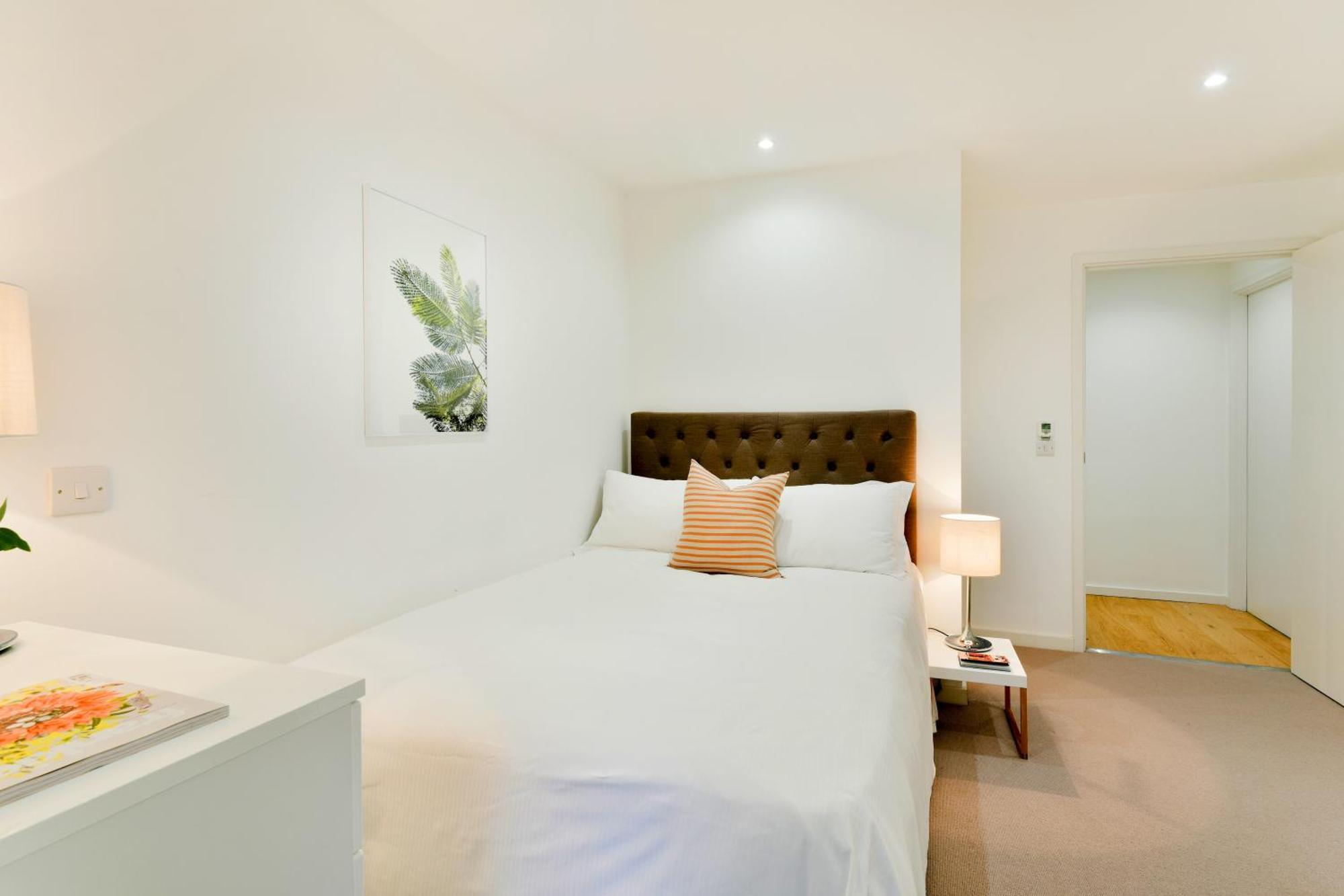 Madison Hill - Clapham South 1 - Two Bedroom Flat Londra Esterno foto